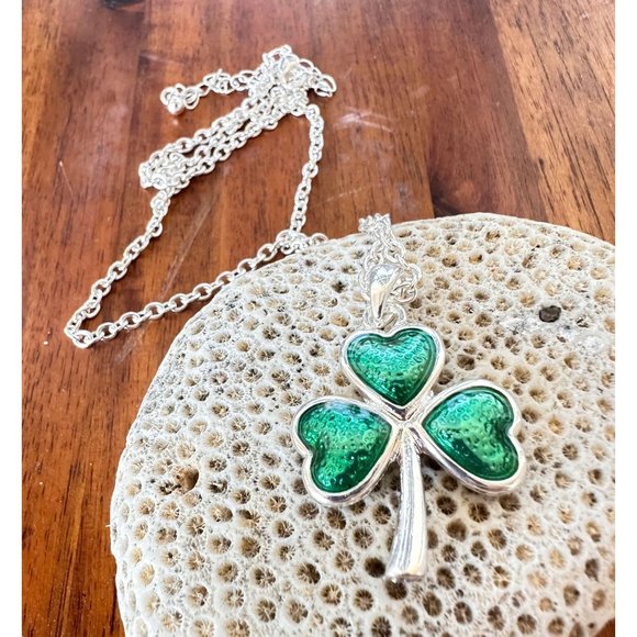 Shamrock Necklace Pendant 18 inch Chain St Patrick's Day Parade Party Ir… - Picture 1 of 12